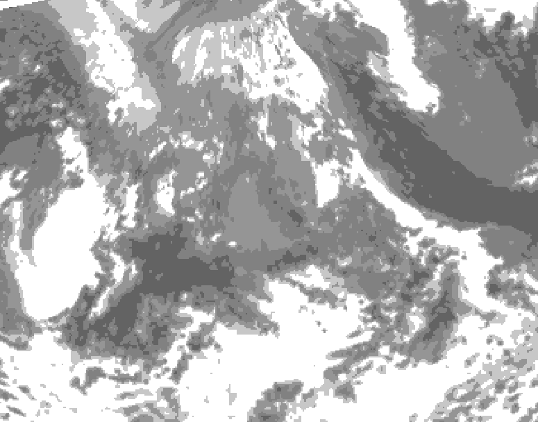 GDPS total cloud 132 hour forecast chart for Canada based on 2026/04/17 1200Z data
